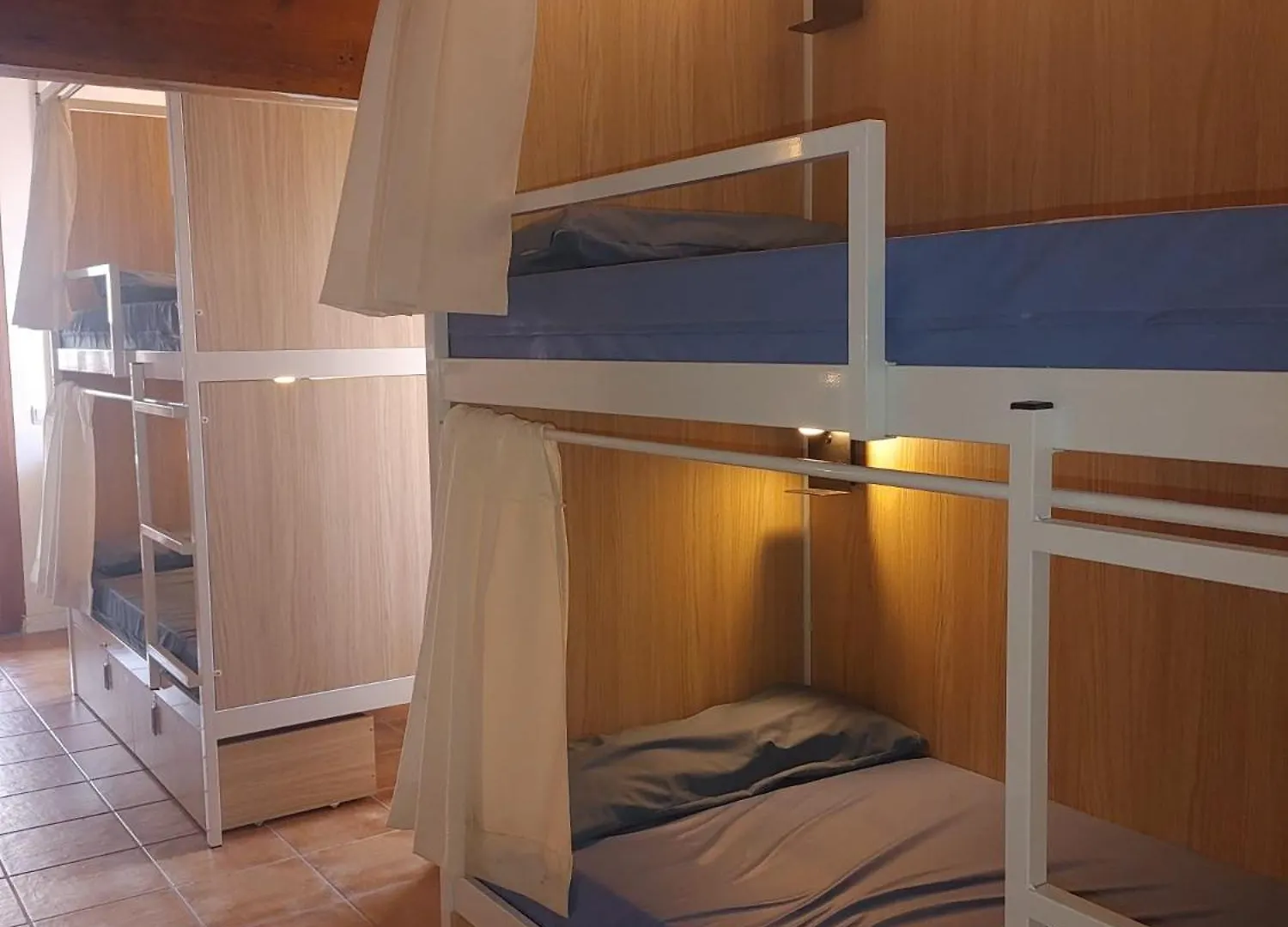 Urban Hostel Palma - Albergue Juvenil - Youth Hostel Espanha