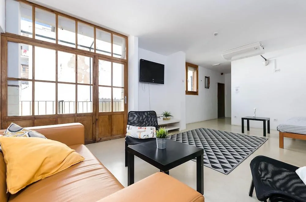 Urban Hostel Palma - Albergue Juvenil - Youth Hostel Palma de Mallorca